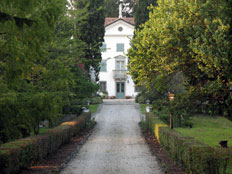 villa amodio ingresso, Immagini di Brazzacco e Borghi